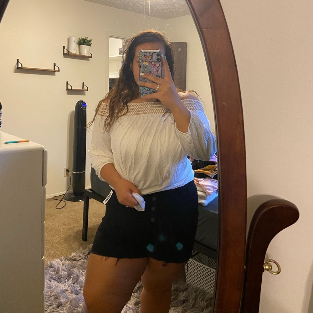 Off the shoulder long sleeve